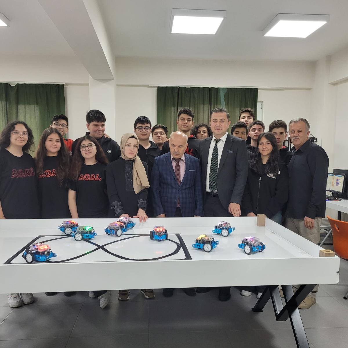 Genç AR-GE Robotik Dünyasına Yolculuk