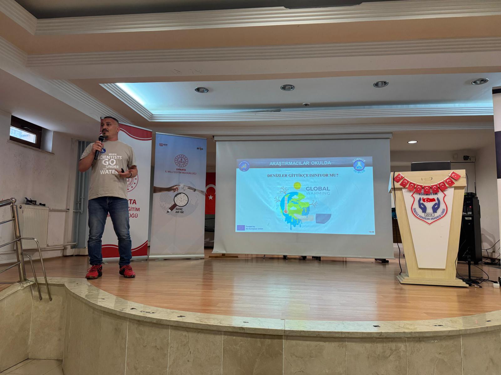 Gençler İklim Kriziyle Yüzleşiyor: "Mavide Bilim" Isparta’da!