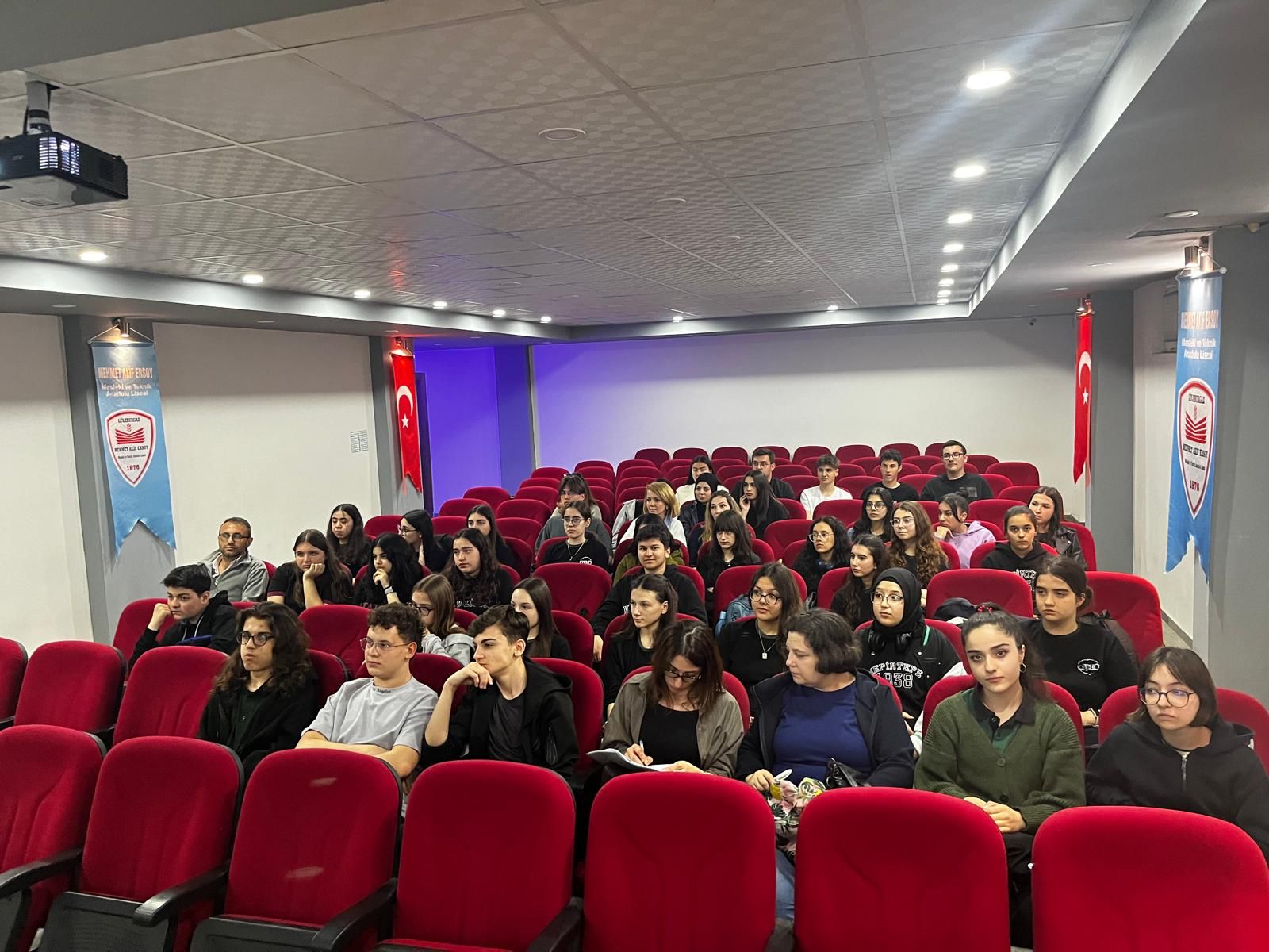 Genç AR-GE faaliyetleri kapsamında Proje Döngüsü Yönetimi Eğitimi (Lüleburgaz İlçesi)