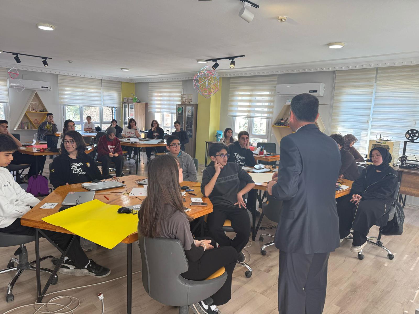 Genç Ar-Ge Ekibi ile "Yapay Zeka Çalıştayı" Gerçekleştirildi