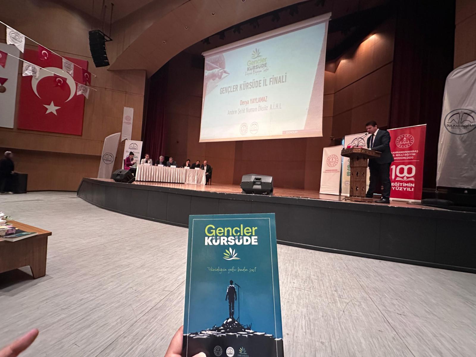Gençler Kürsüde Final Programı