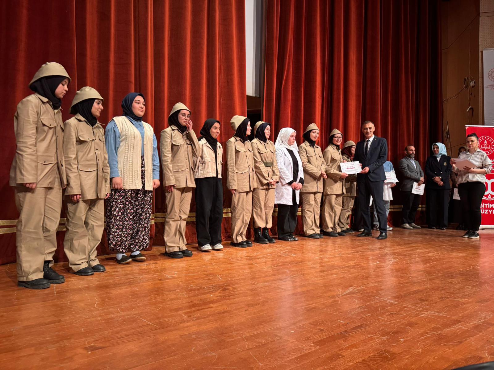 Liseler Arası Tiyatro Şenliği