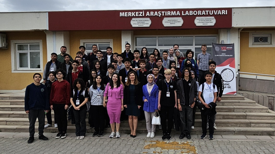 Merkezi  Araştırma  Laboratuvar  Gezisi