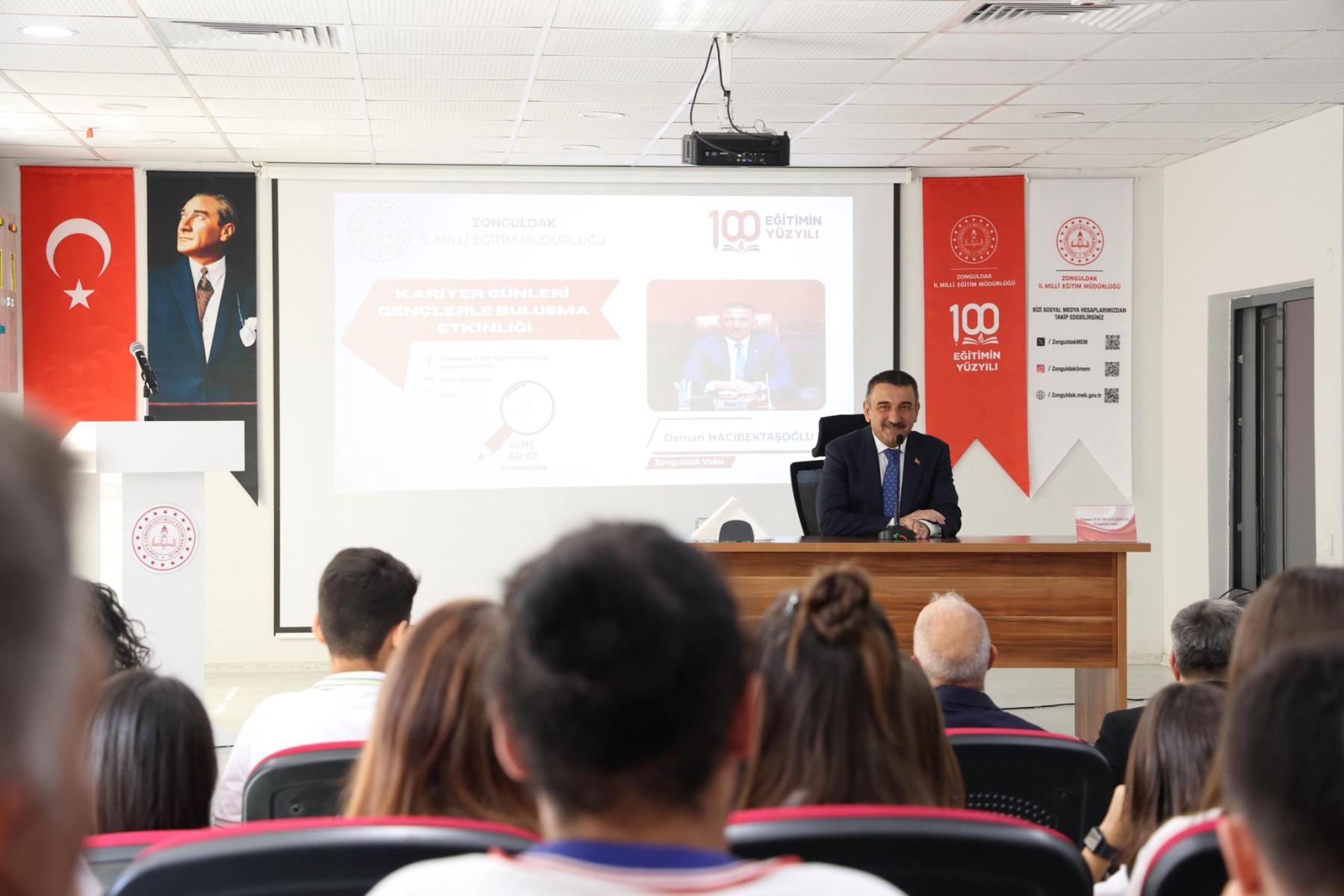 Kariyer Günleri Gençlerle Buluşma Etkinliği