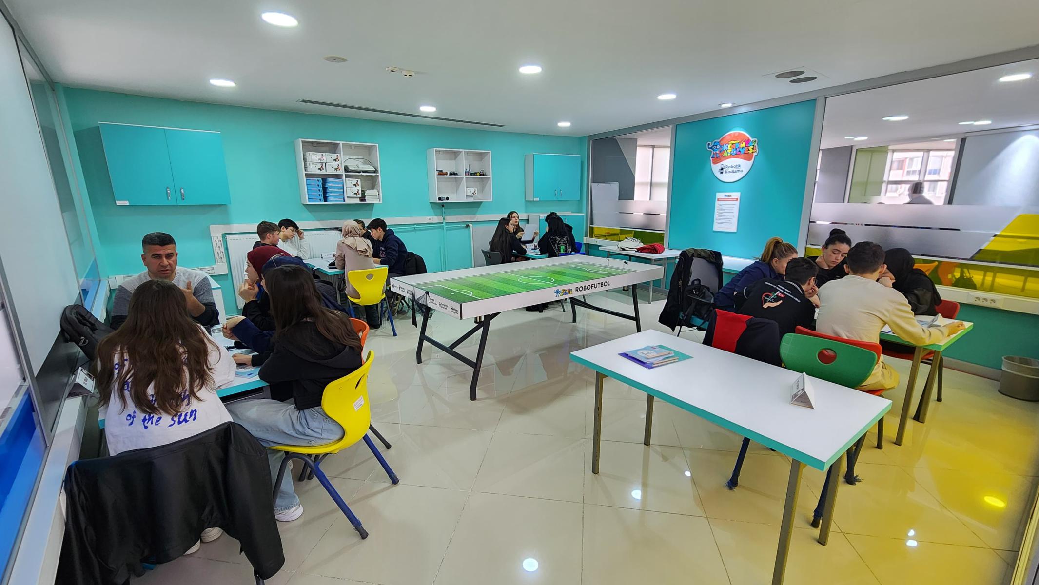 Kütahya Genç AR-GE Çalıştayı Kapsamında Atölye Çalışmaları Gerçekleştirildi