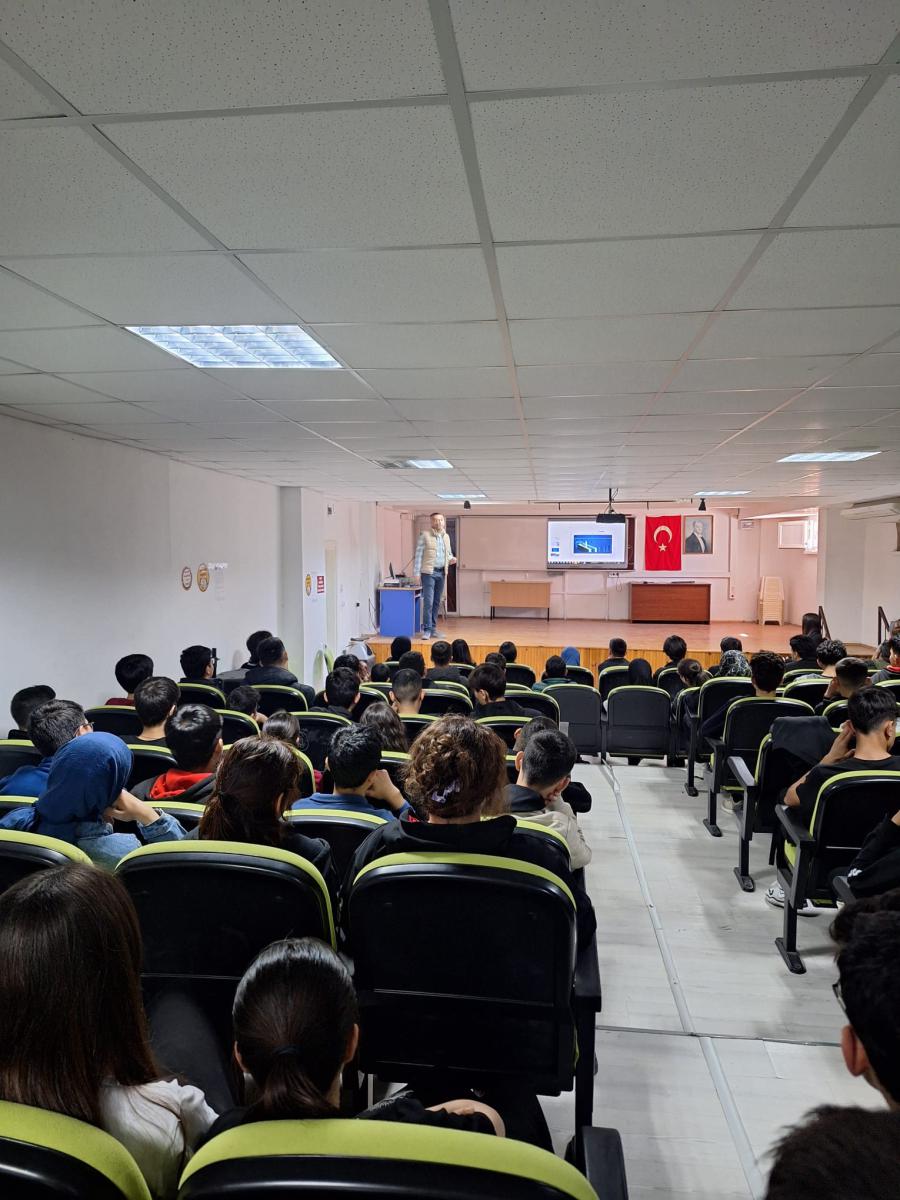 Bir Genç Ar-Ge faaliyeti olarak Liselerde Bilim Uygulamaları kapsamında, akademik altyapı ve bilimsel gözlem basamakları çalışması