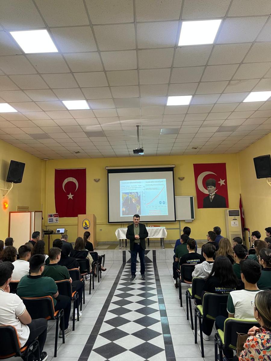 LÜLEBURGAZ LİSESİ BİLİM SÖYLEŞİSİ