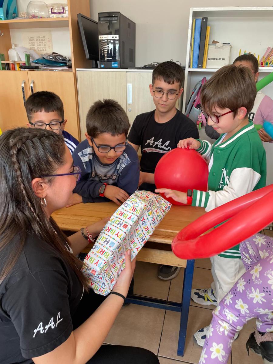 BİR GÜLÜMSEME BİN UMUT,KALPTEN KALBE UZANAN ZİYARET