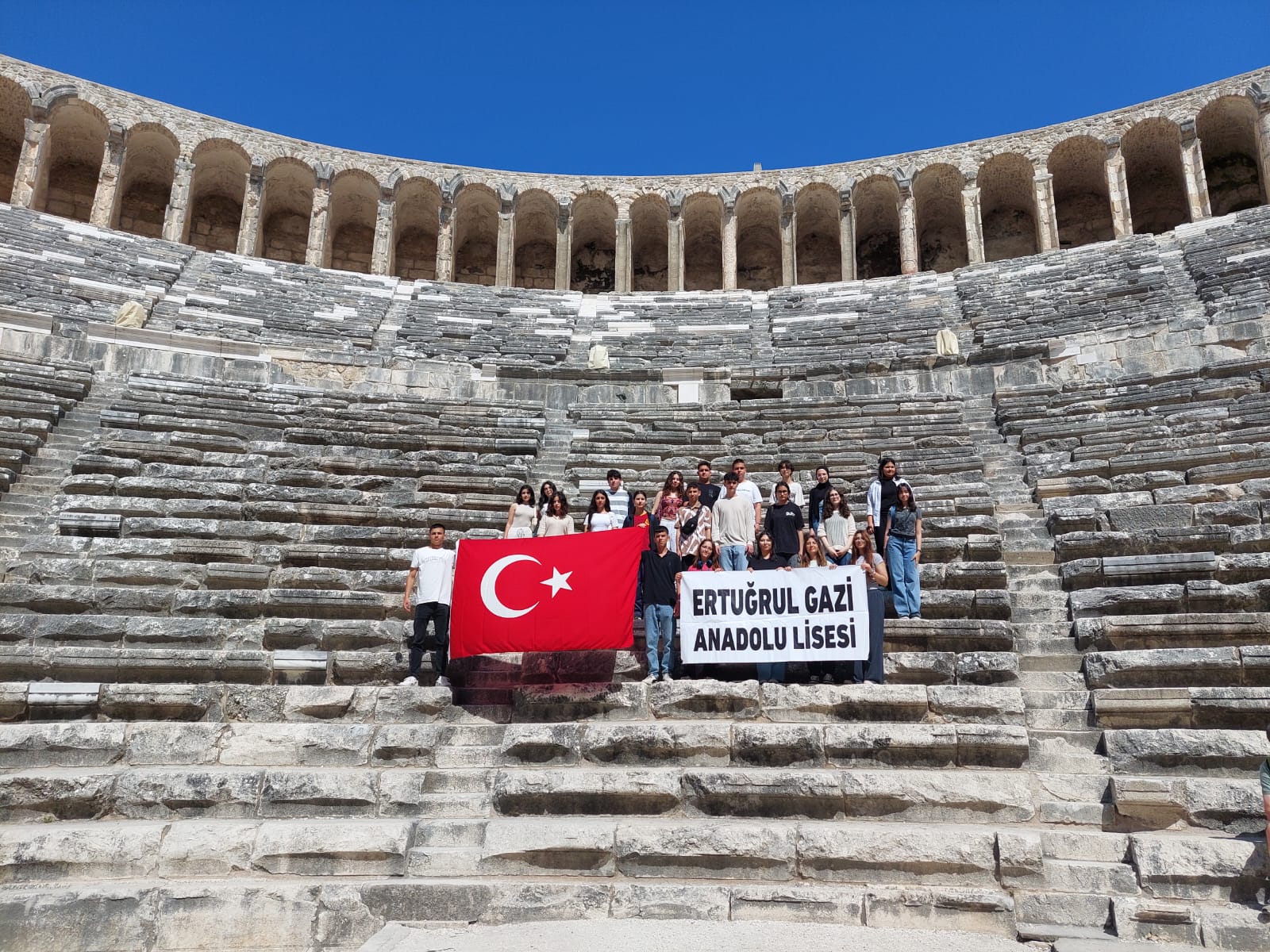 BEN BİR DOĞA FOTOĞRAFÇISIYIM