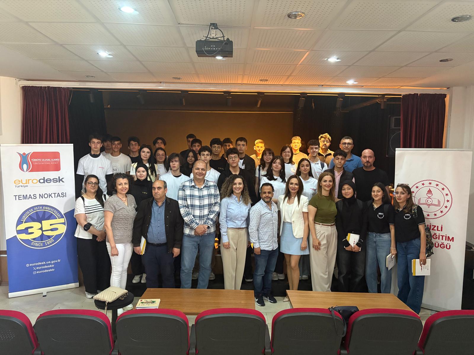 Gençlerle Eurodesk Fırsatları (Uluslararası Kariyer Atölyesi)