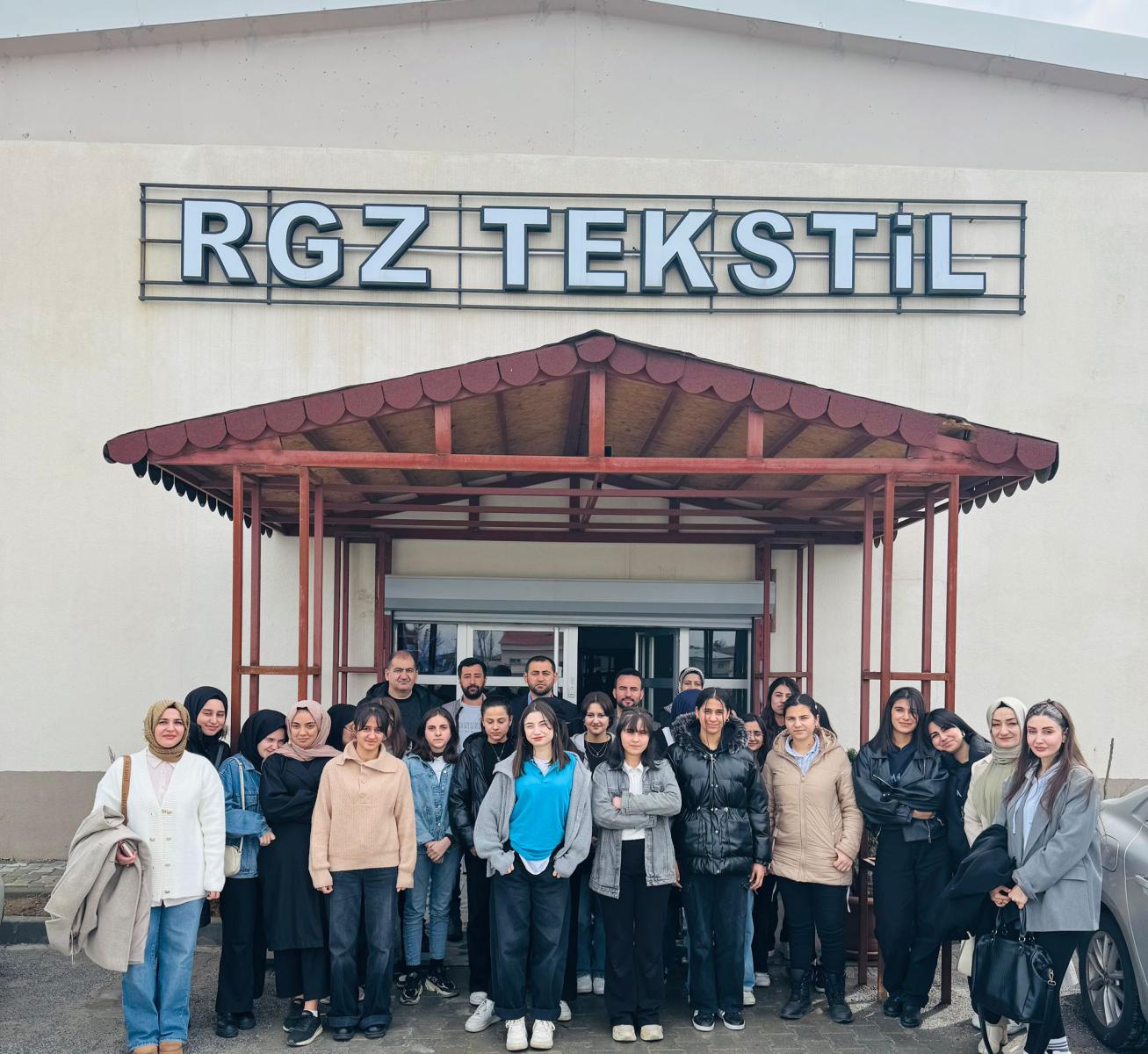 Moda Tasarımı Öğrencilerimizden  Tekstil Firmalarına Teknik Gezi