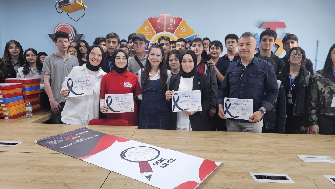 Niğde Genç ARGE Elektronik Programlama ile Geleceğe Hazırlanıyor!