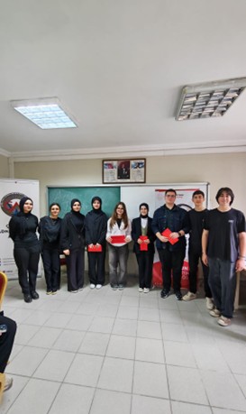 21.YÜZYILDA ROMANLAR YENİDEN CANLANIYOR