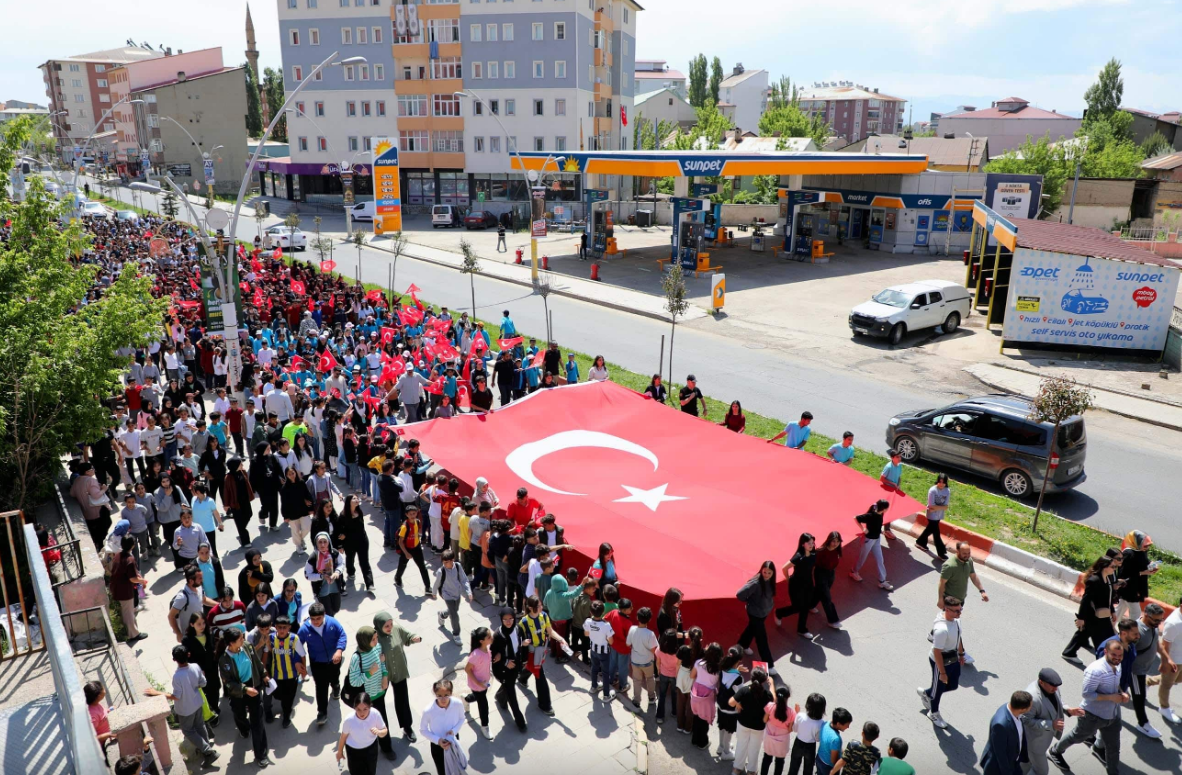 "BİLİM DOLU GÜNLER BİLİM ŞENLİĞİ" DÖRDÜNCÜ KEZ KAPILARINI AÇTI