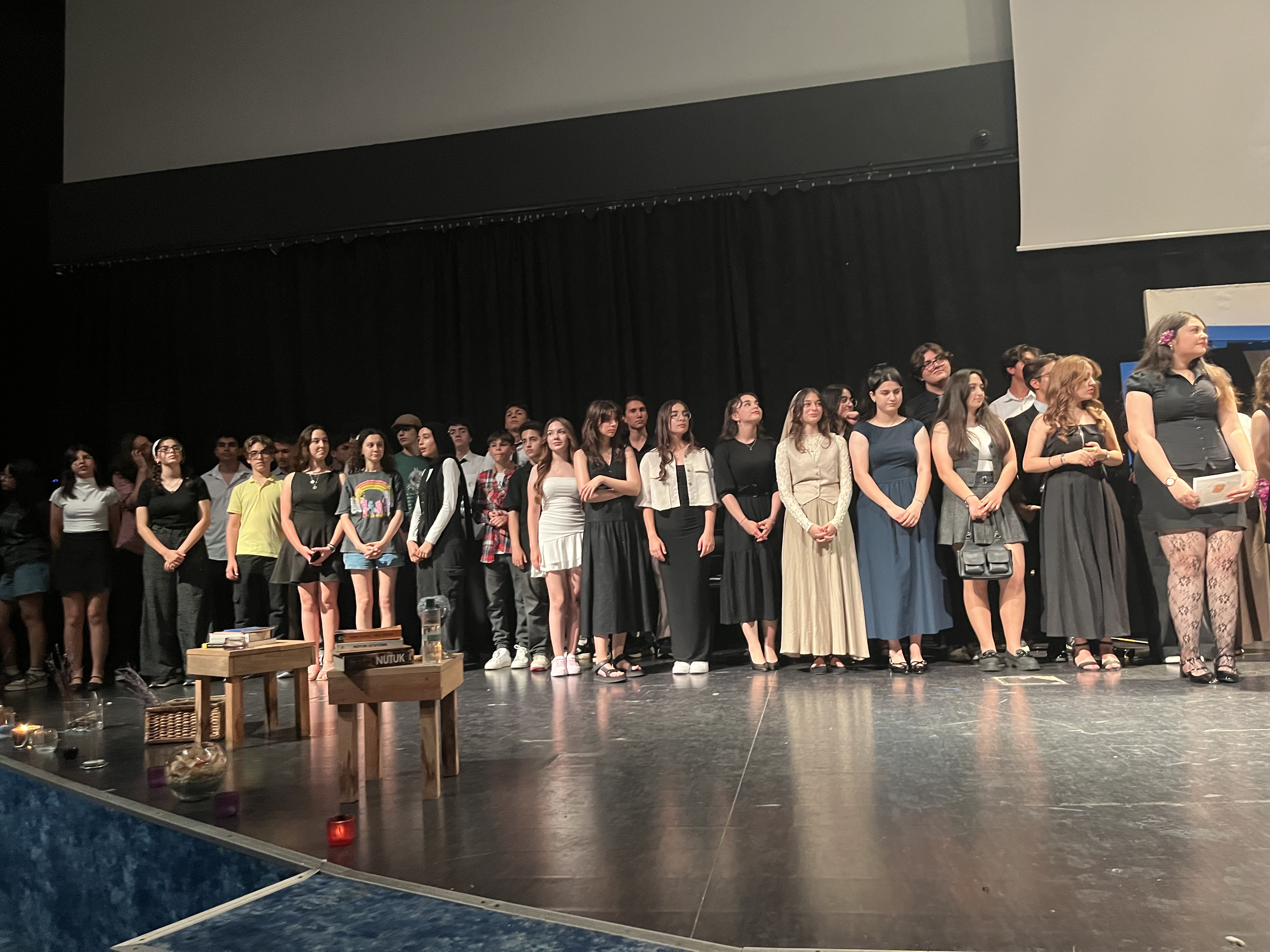 Antalya Anadolu Lisesi'nden "Saygı" Temalı Geleneksel Şiir ve Müzik Dinletisi