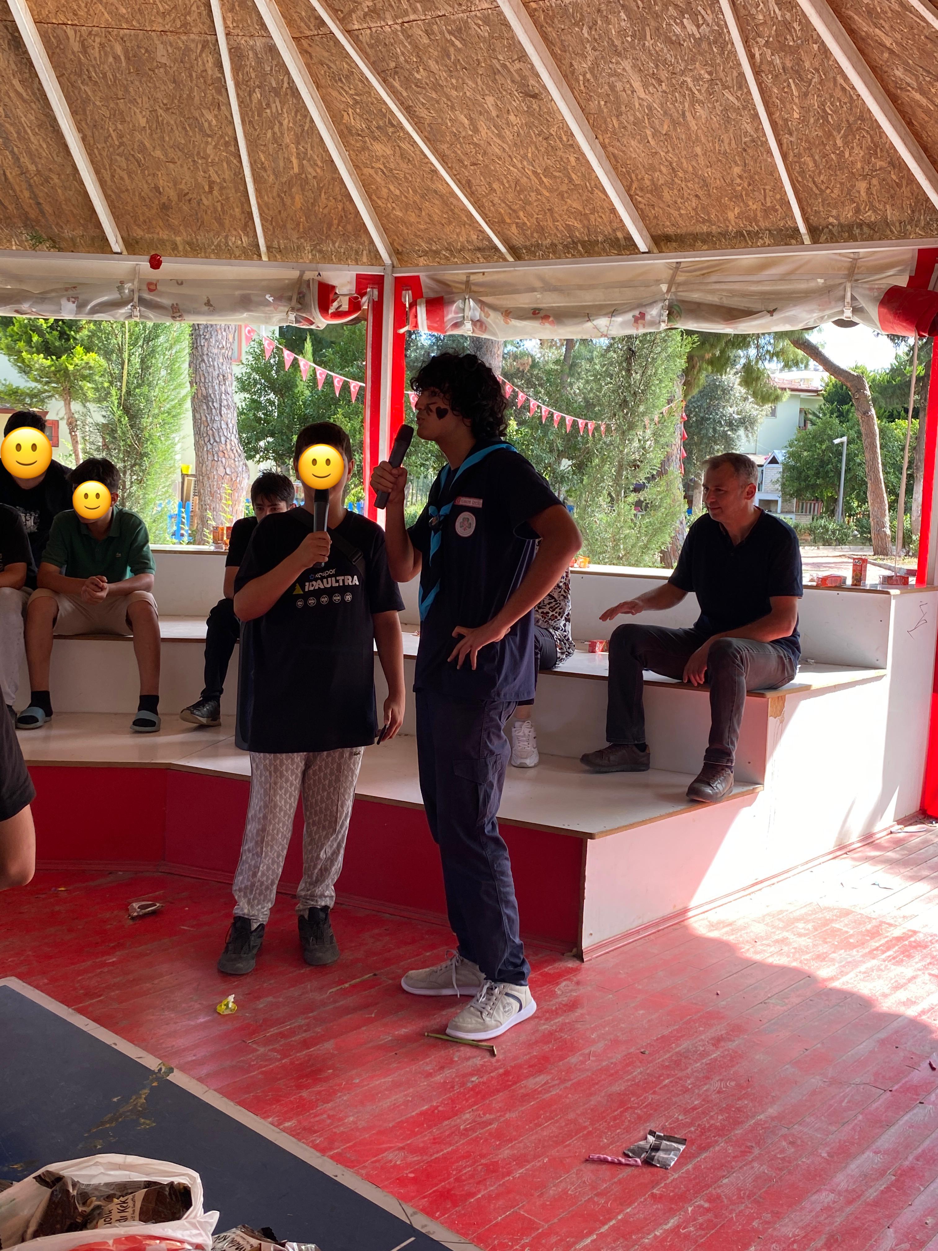 Antalya Anadolu Lisesi'nden Bayramda Yetim Kardeşlerimize Destek