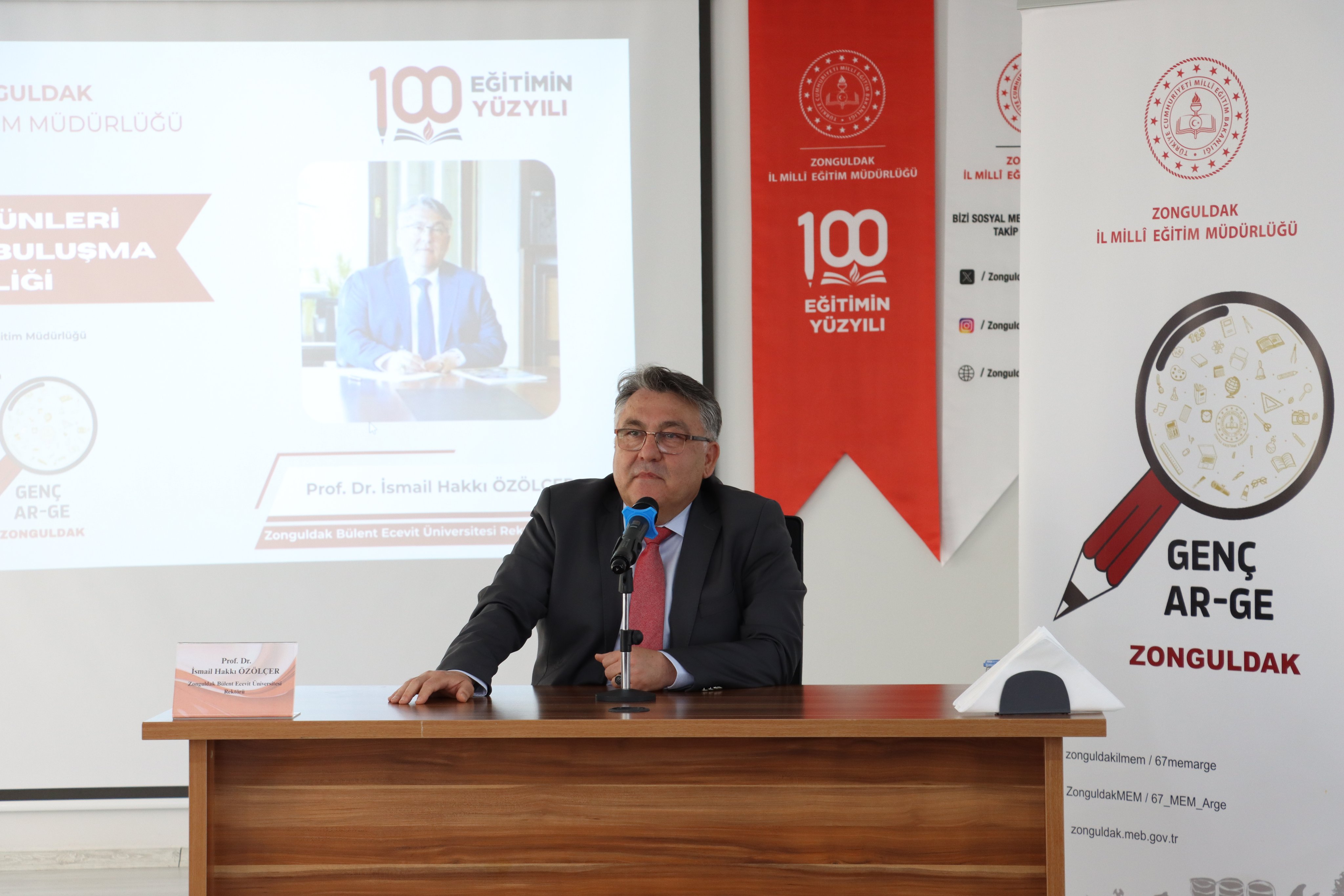 Kariyer Günleri Gençlerle Buluşma Etkinliği