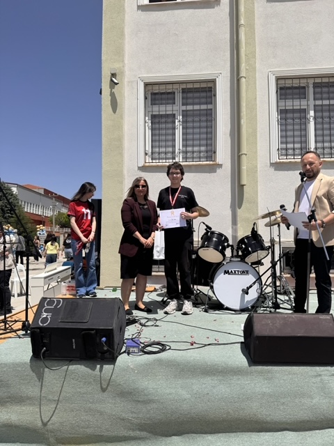 Uşak FEn Lisesi Yapay Zeka ile Geleceği Tasarla