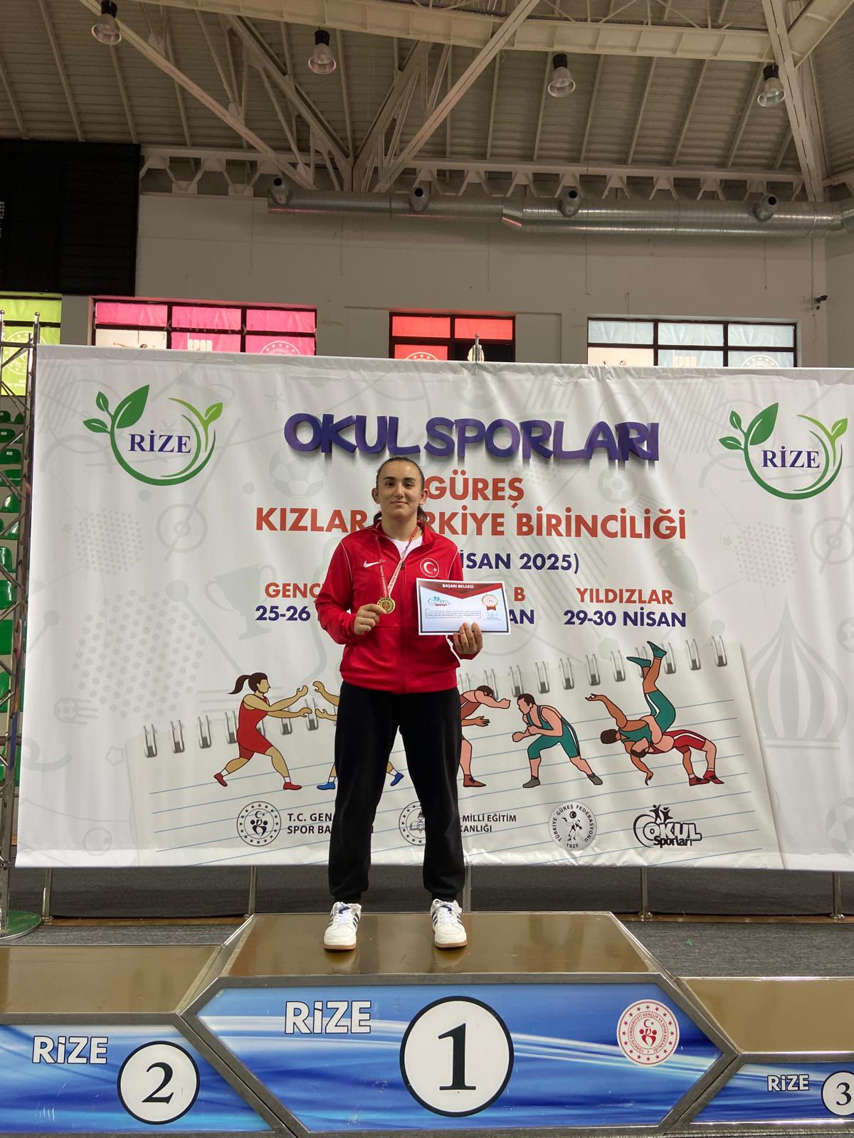 GÜREŞTE TÜRKİYE BİRİNCİLİĞİ