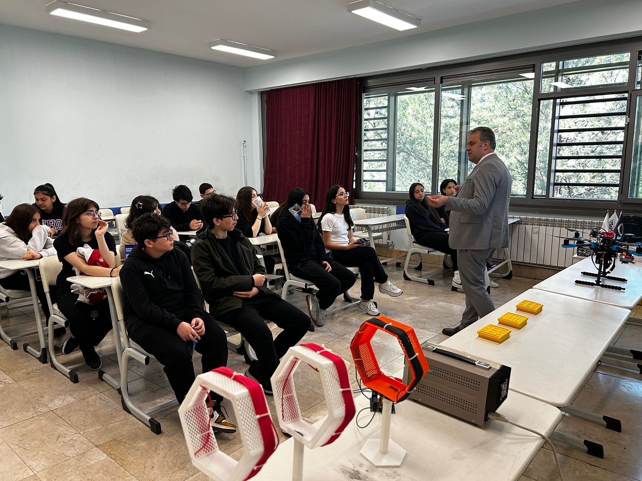 Dene Keşfet Meslek Lisesiyle Üret