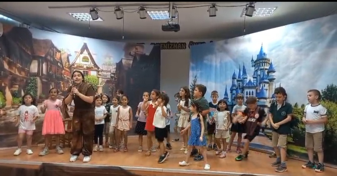 Fareli Köyün Kavalcısı Tiyatro Oyunu