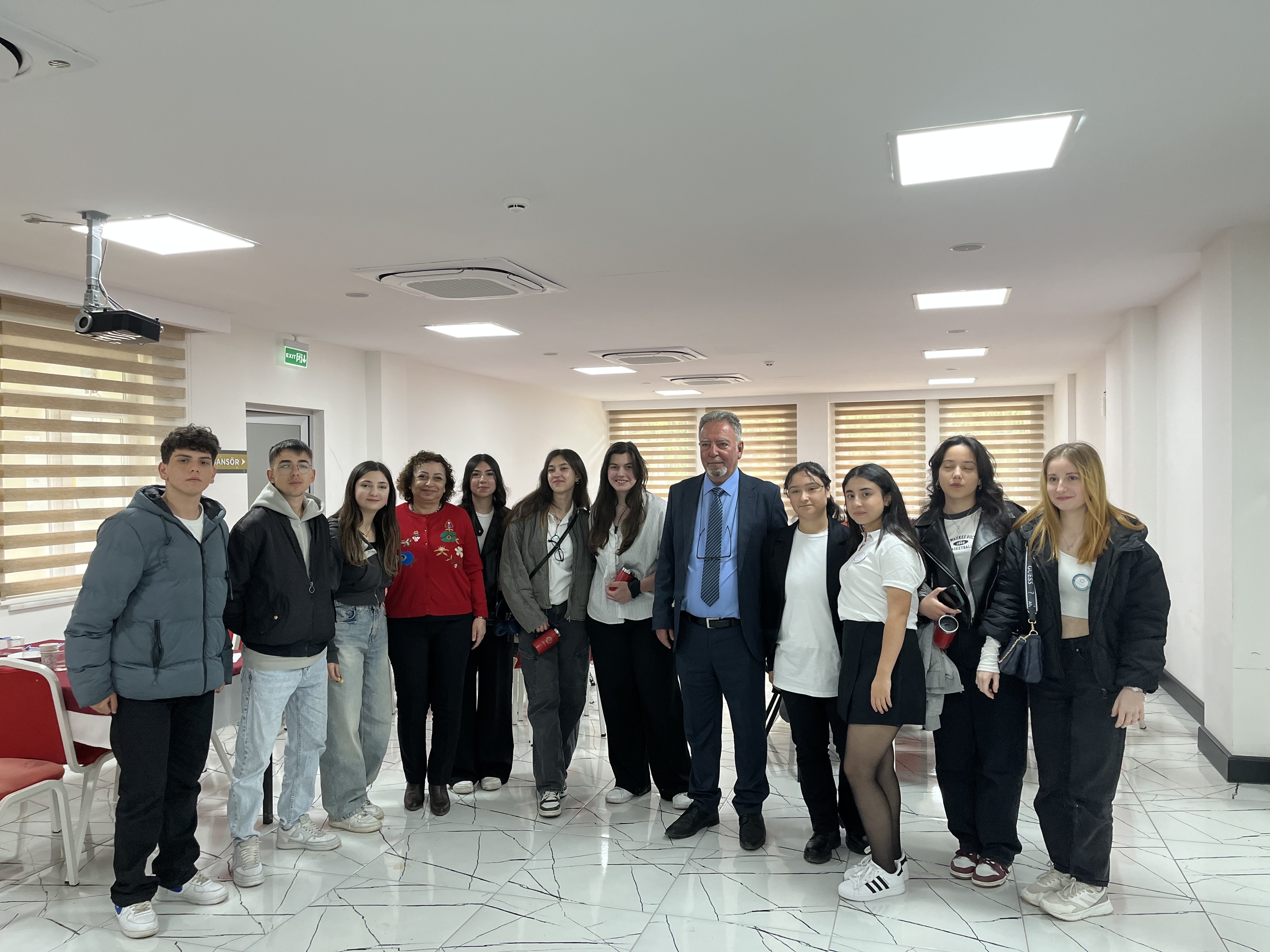 Akran Arabuluculuğu