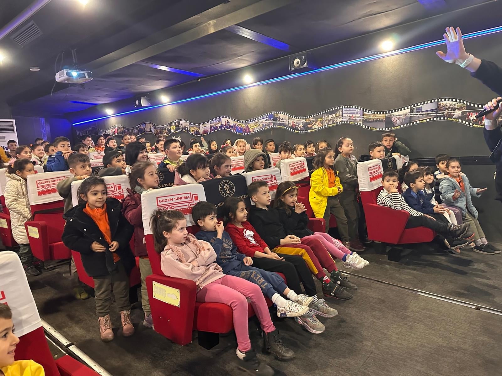 Ankara Genç AR-GE Projesi Faaliyetleri Kapsamında Nallıhan İlçe Millî Eğitim Müdürlüğü “Gençler İçin Sinema” Etkinliği