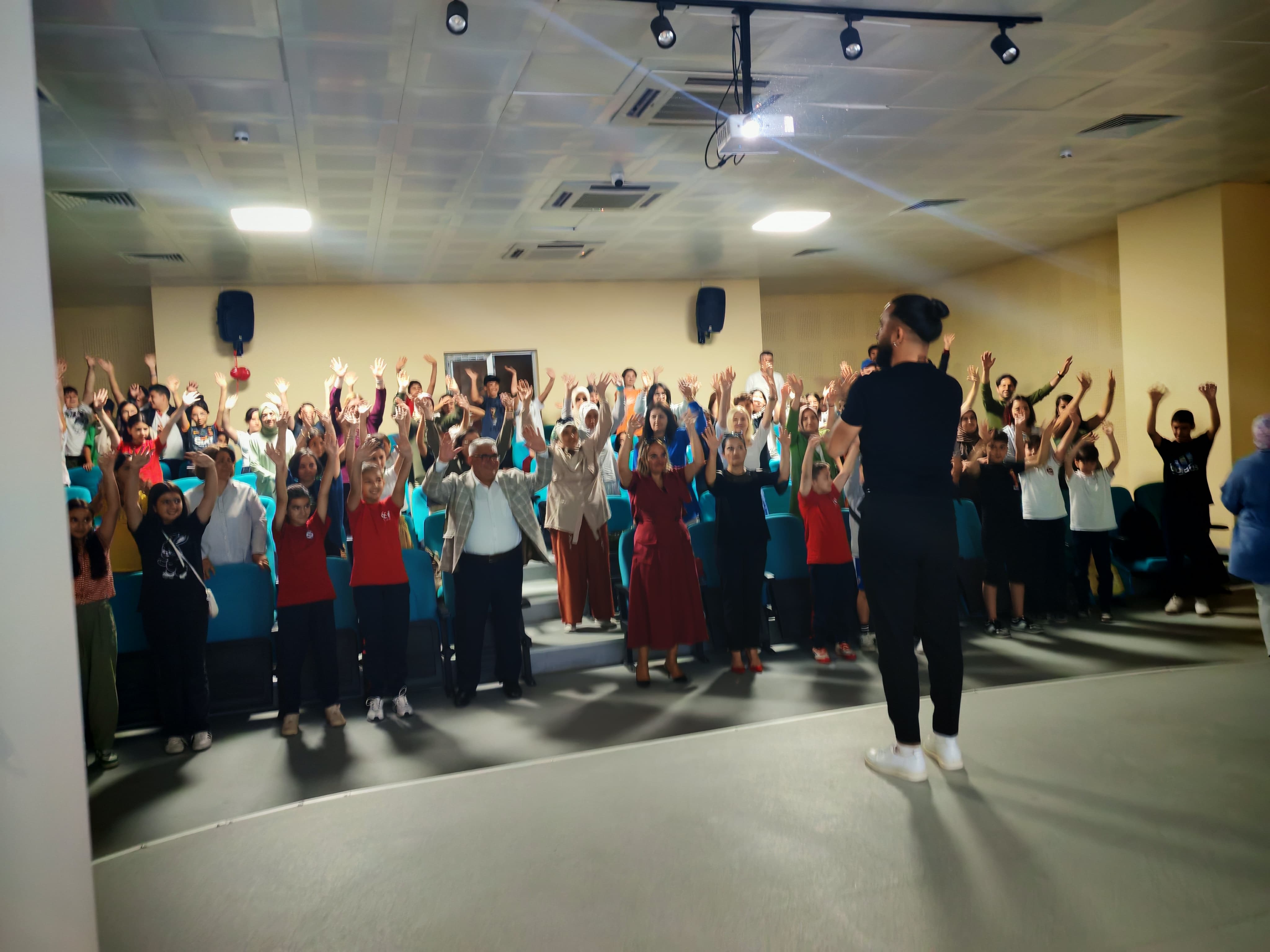 Ankara; “Genç AR-GE Projesi” Faaliyetleri Kapsamında Spor ve Oyun Konulu “Alışılmışın Dışına Çık!”  Söyleşi ve Atölye