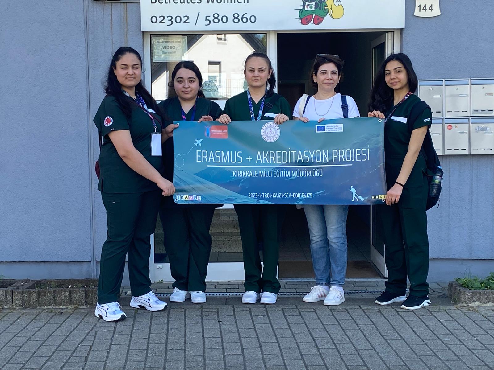 Atatürk Mesleki ve Teknik Anadolu Lisesi Genç Argeciler Avrupa Stajında