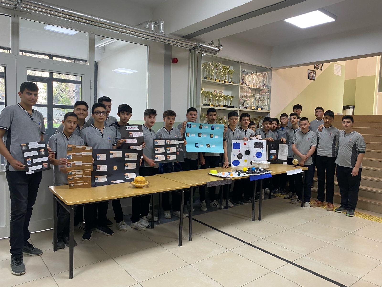 Gazi Mesleki ve Teknik Anadolu Lisesi Genç Argeci Öğrencileri Robotlar Tasarlıyor
