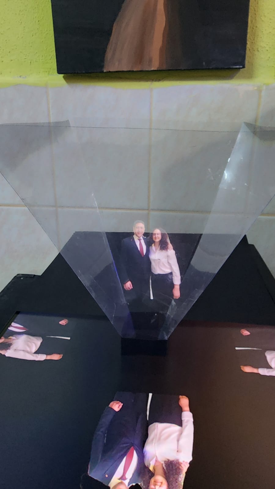 Genç Ar-Ge ile Geleceğe Bilimsel Dokunuş: Hologramla Eğitim ve Uluslararası Çevre Bilinci