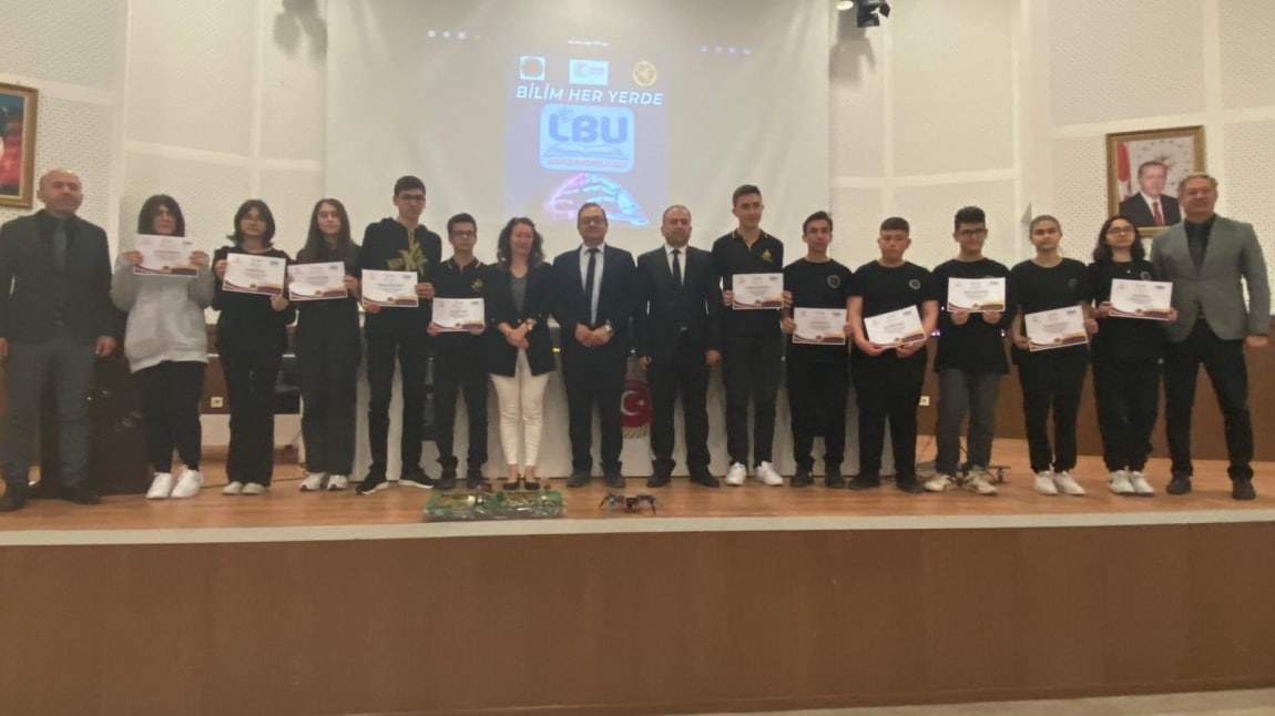 Kırıkkale Fen Lisesi KODLUYOR