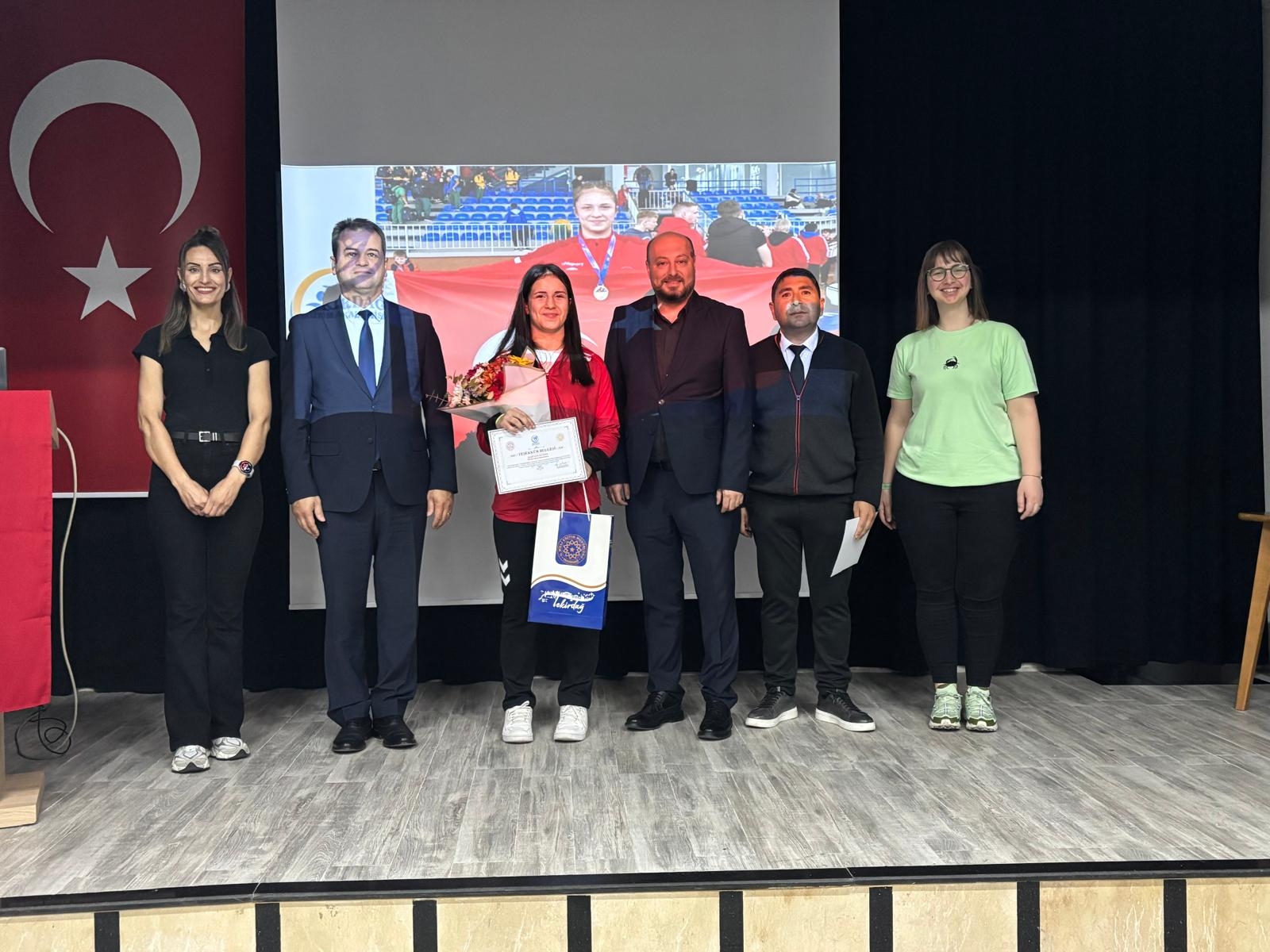 "Dünya Şampiyonluğuna Yolculuk" Adlı Söyleşi Gerçekleştirildi