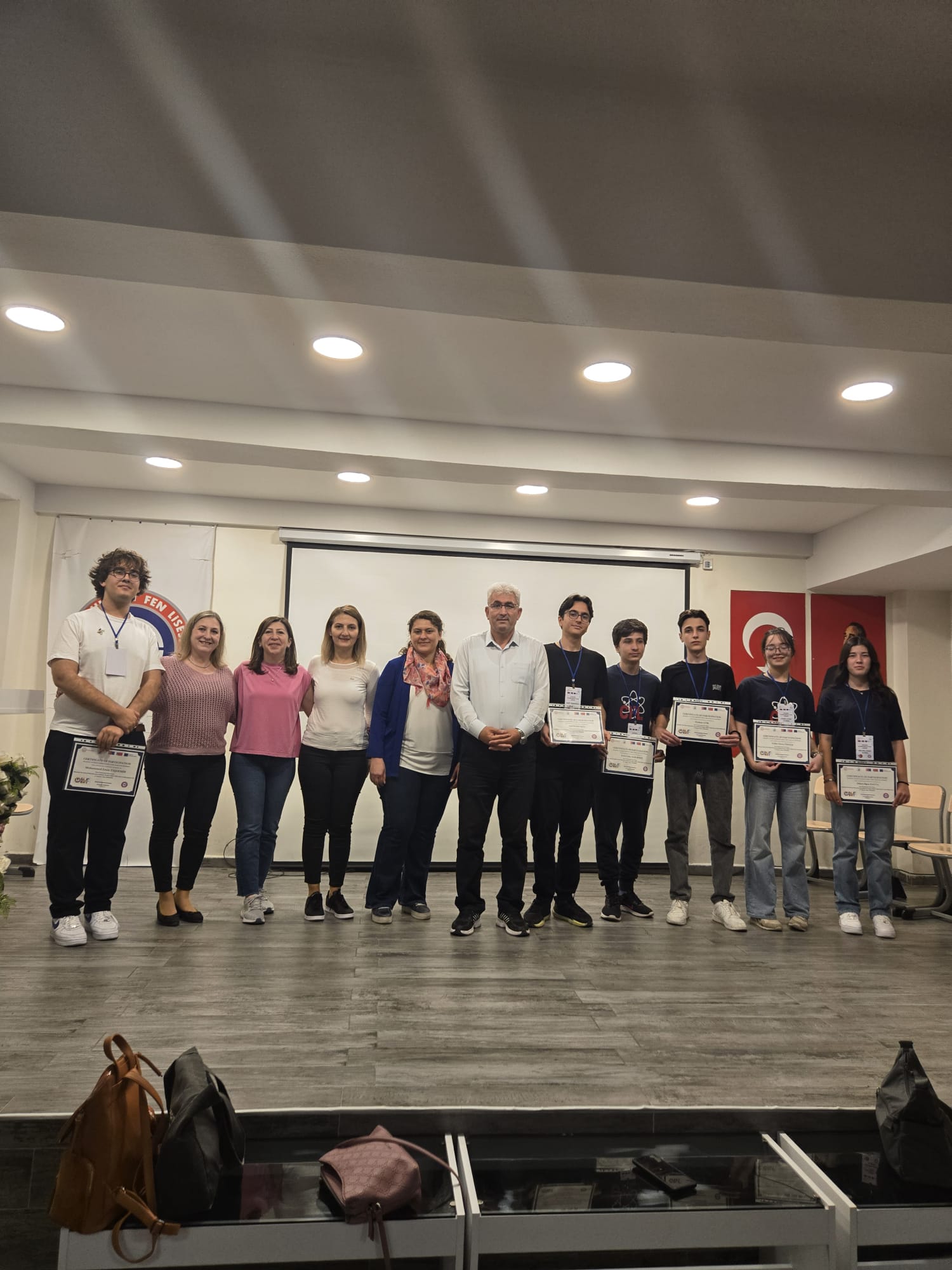 Ankara AR-GE Okul Eğitimi ve Gençlik Çalışmaları Birimi Erasmus+ Okul Eğitimi Akreditasyonu ve Genç AR-GE Faaliyeti