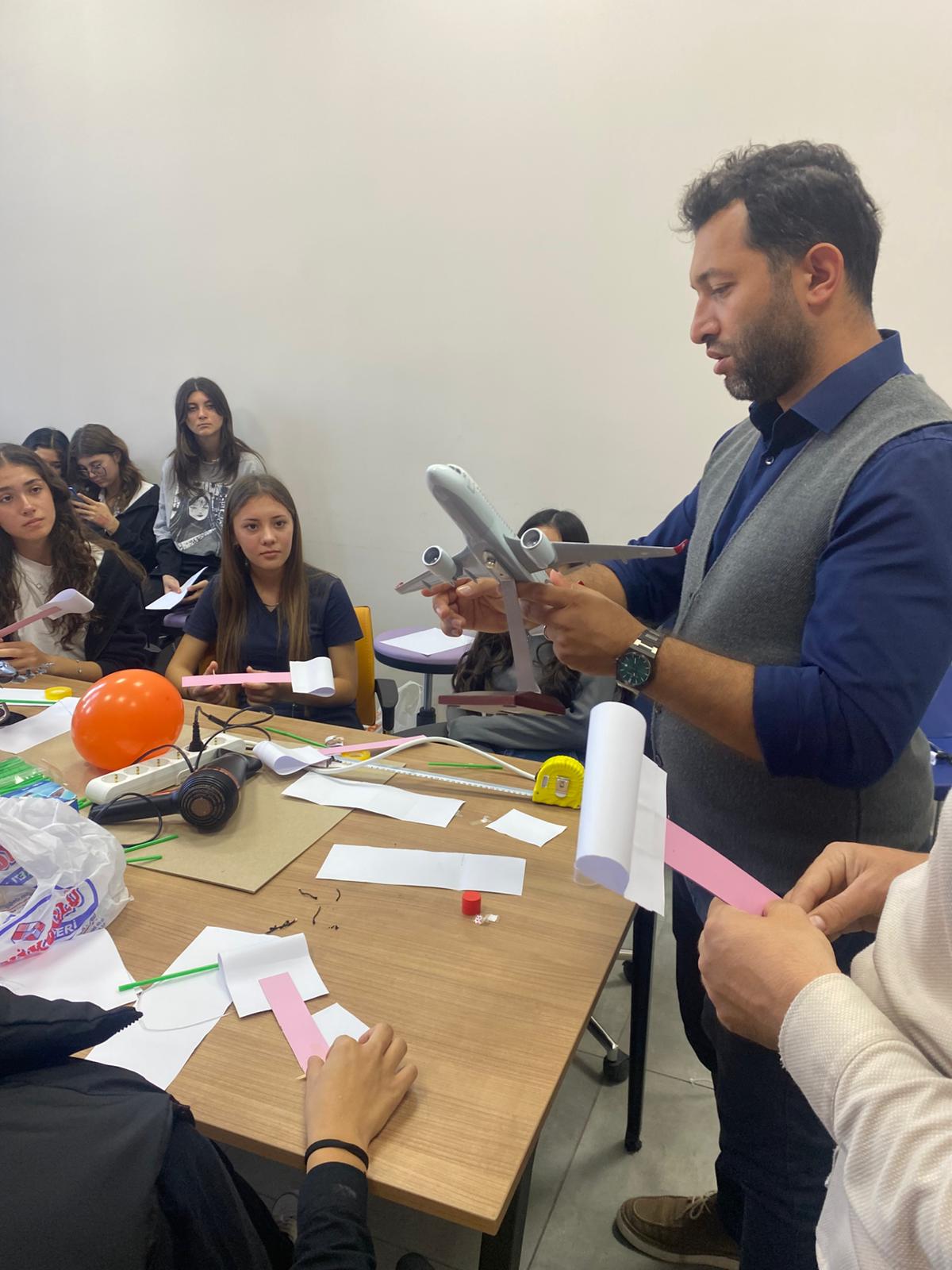 DALAMAN GENÇ AR-GE HAVACILIKLA TANIŞMA VE UÇUŞ ATÖLYESİ