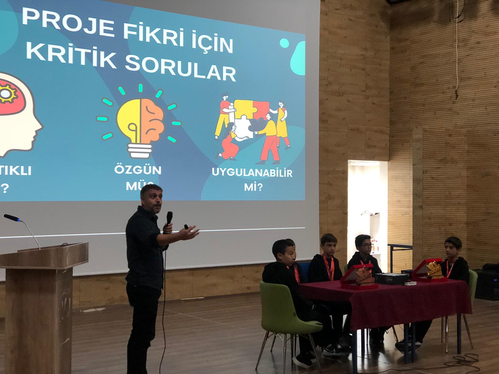 YATAĞAN GENÇ AR-GE GENÇ MUCİTLER İÇİN TEKNOFEST ATÖLYESİ