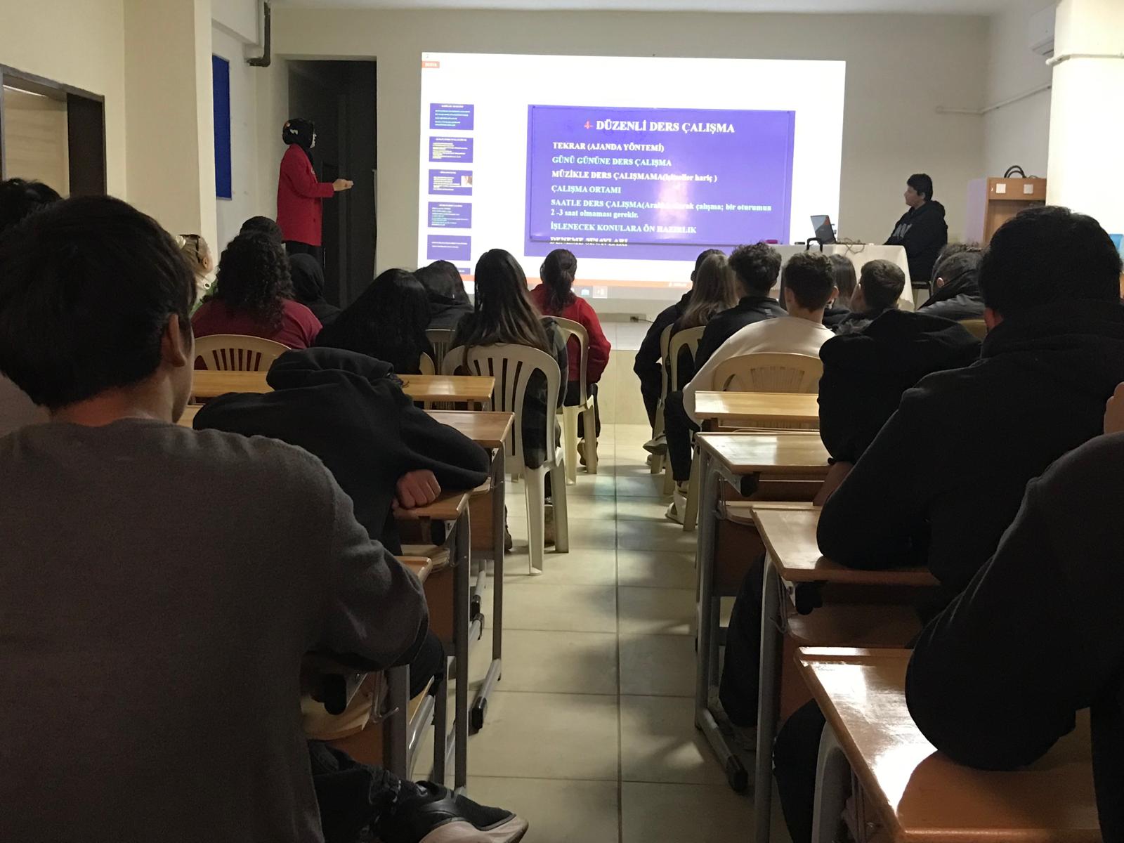 ULA GENÇ AR-GE  ''YKS EĞİTİM YOLCULUĞUM'' SEMİNERİ