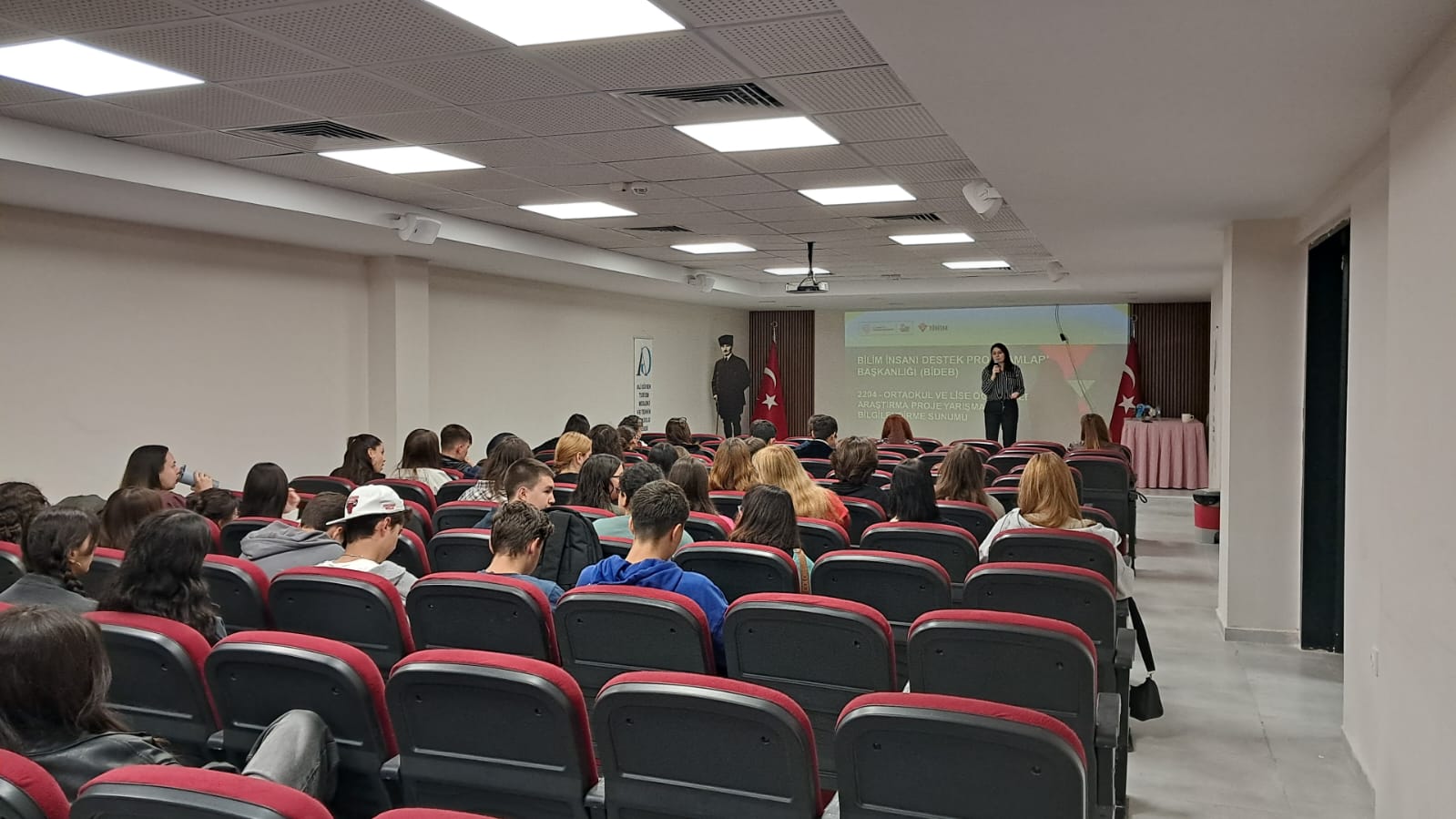 AR-GE Biriminden TÜBİTAK 2204 A Seferberliği: Lise Öğrencileri Araştırma Projeleri Yarışması Bilgilendirme Toplantıları Tamamlandı