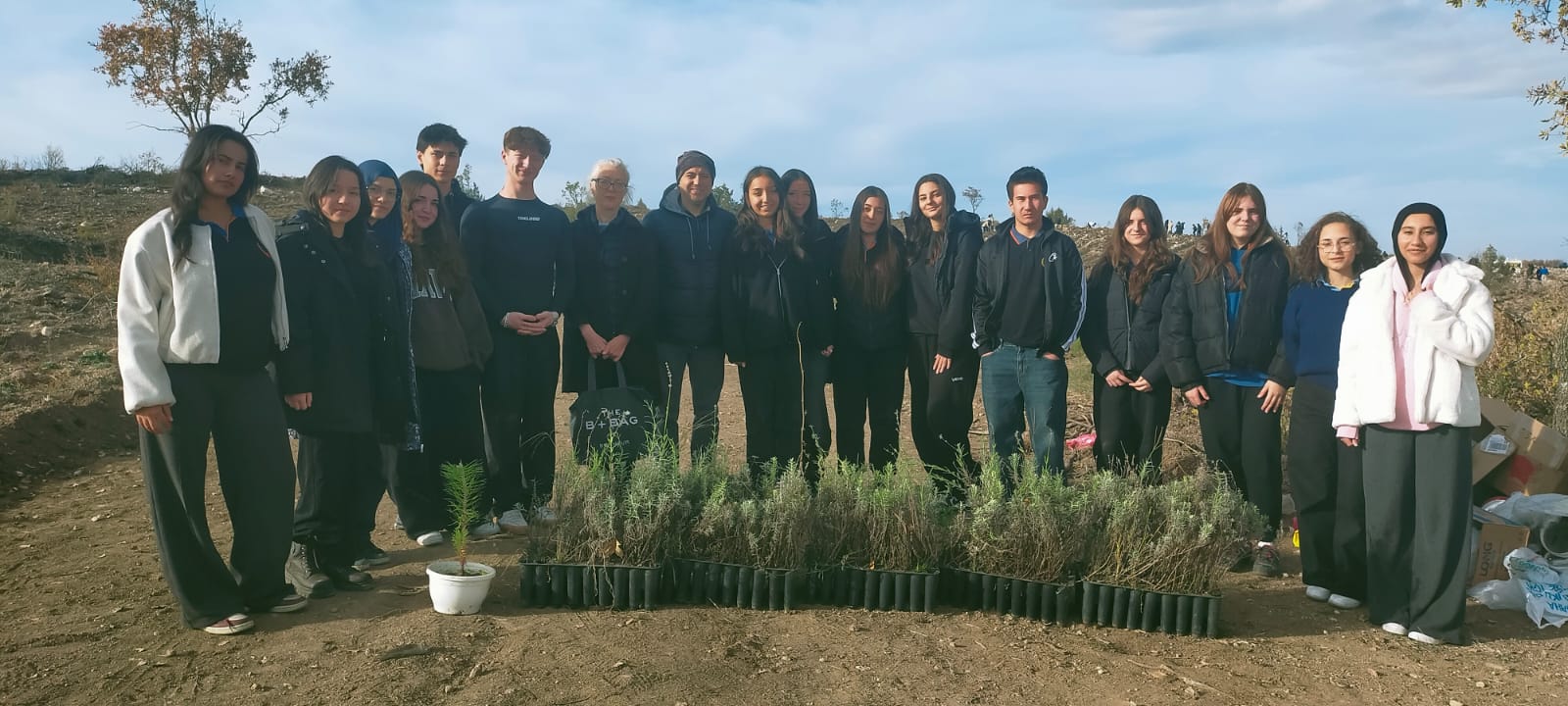 "Yeşil Vatan - Benim Okulum Geleceğe Çare" Projesiyle Öğrencilerimiz Doğa İçin Can Oldu!