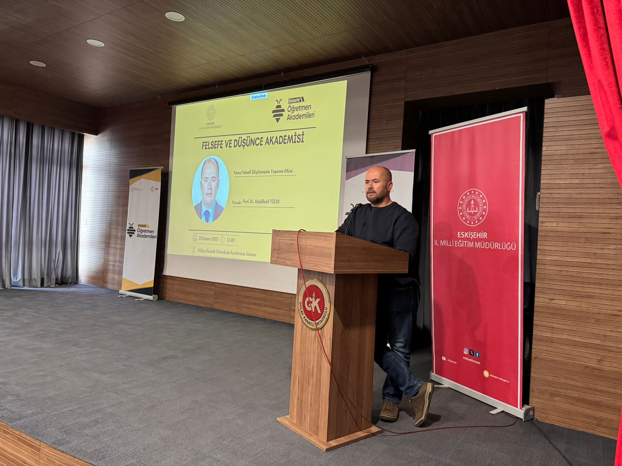 Dünya Felsefe Günü’nde Zihin Açıcı Buluşma: “Felsefe ve Düşünce Akademisi” Söyleşisi Gerçekleştirildi