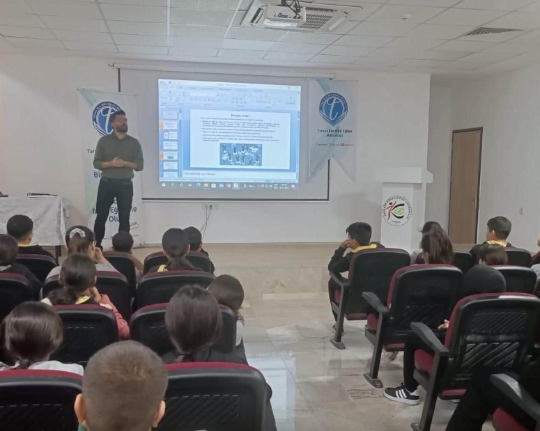 Tarsus Üniversitesi İş Birliğiyle Öğrencilere "İletişim" Semineri