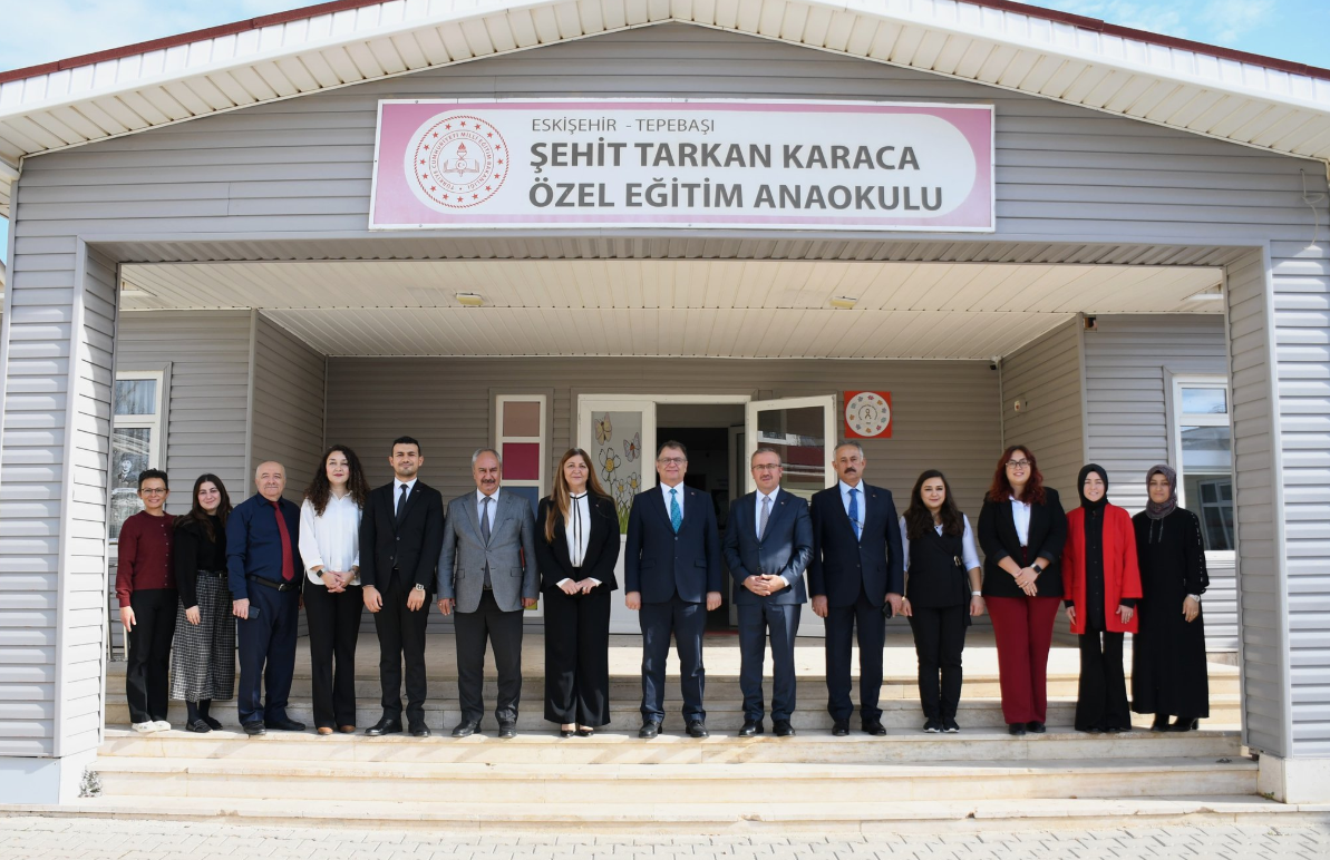 Özel Eğitim ve Rehberlik Hizmetleri Genel Müdürümüzden Anlamlı Ziyaret: Özel Öğrencilerimizle Buluşma