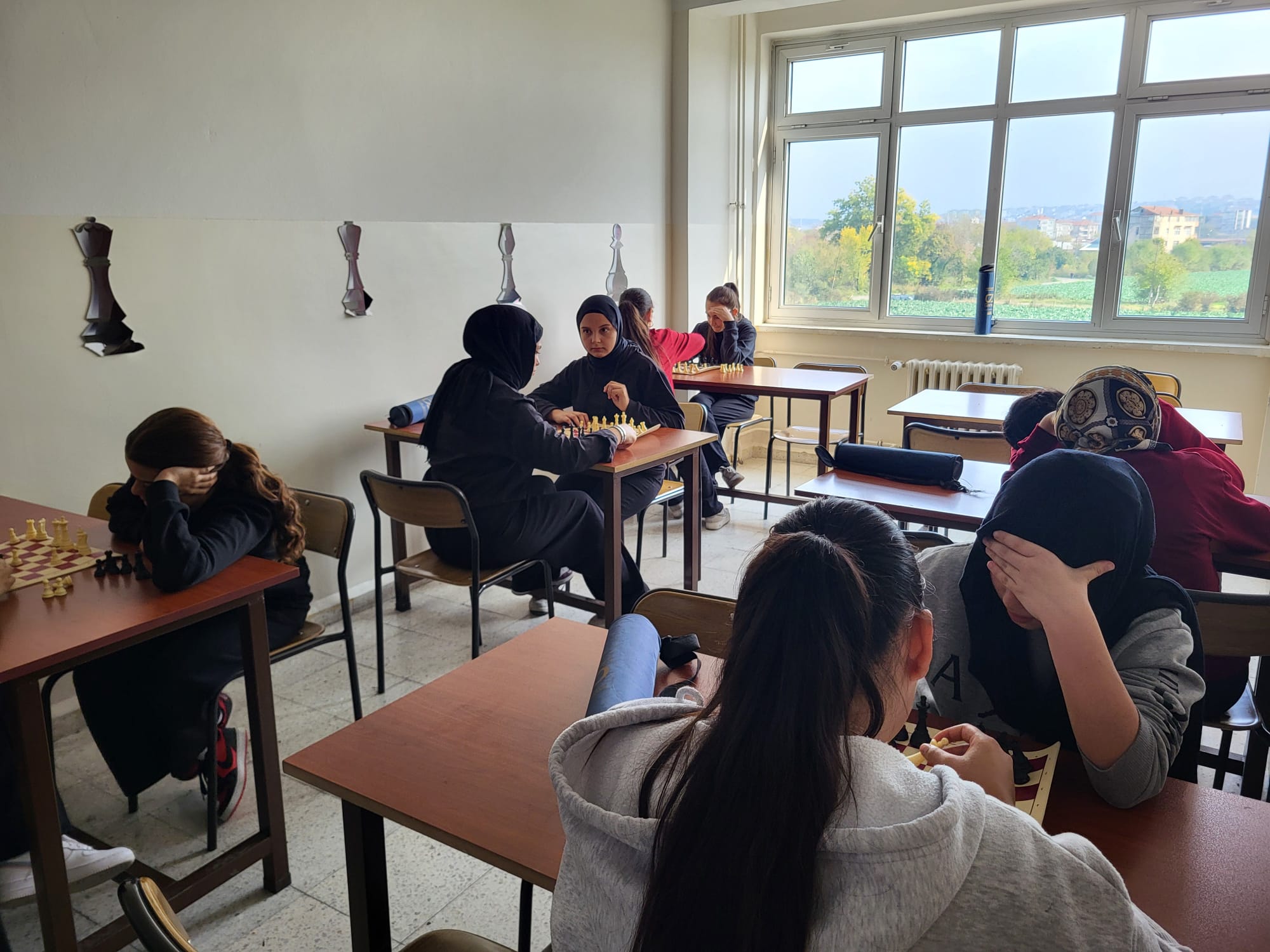 Bafra Kız Anadolu İmam Hatip Lisesinde Satranç Atölyesi Yoğun İlgi Gördü