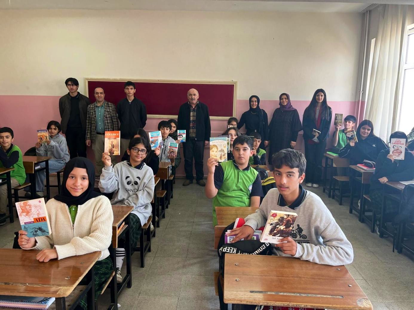 “Okulun Kalbi Kütüphaneler” Kapsamında Kitap Bağışı Çalışması