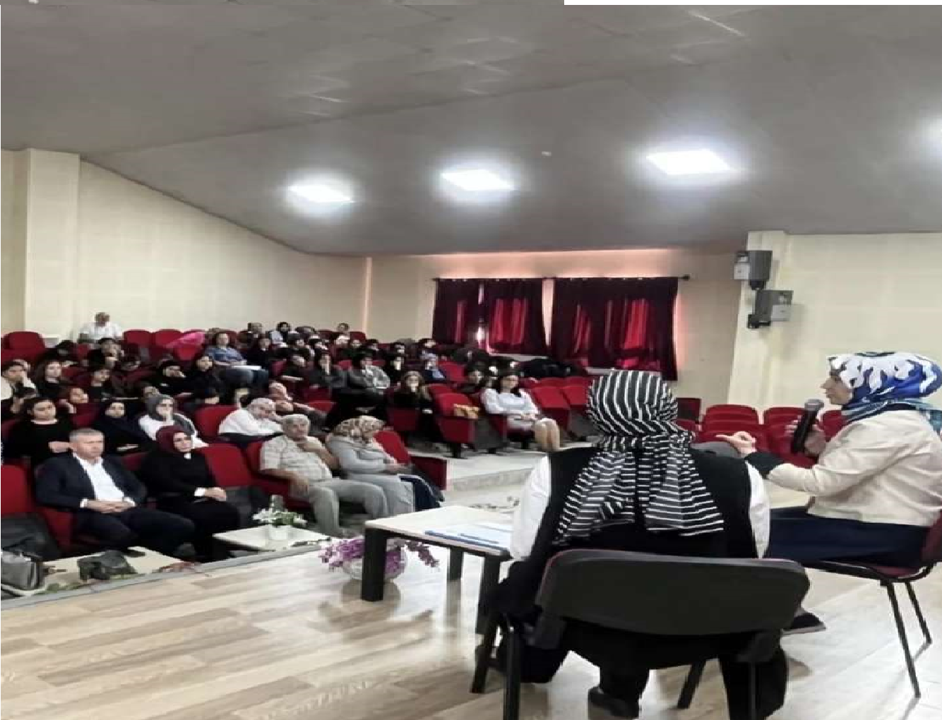 Kadın Eli Değmiş, Belli! Projesi kapsamında söyleşi