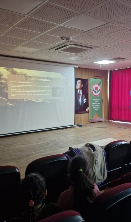 Öğrencilerimizden Fuat Sezgin Konferansı