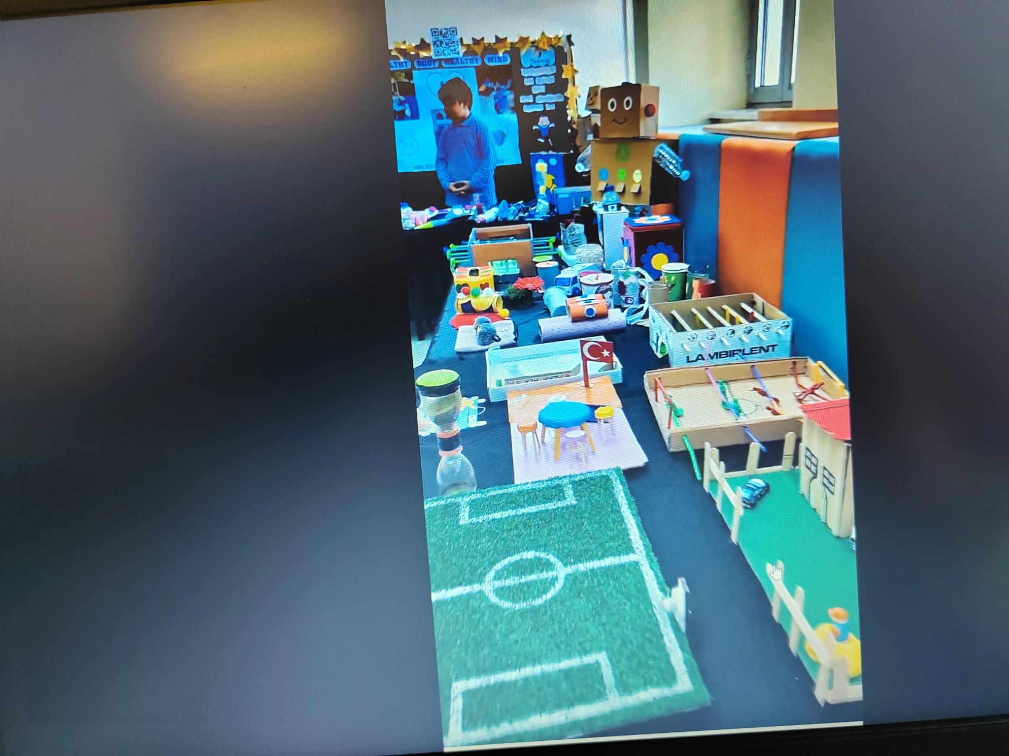 “Yaşam Becerileri” Projesiyle Geri Dönüşüm Bilinci Güçleniyor: Öğrencilerimiz Sürdürülebilir Bir Gelecek İçin El Ele!