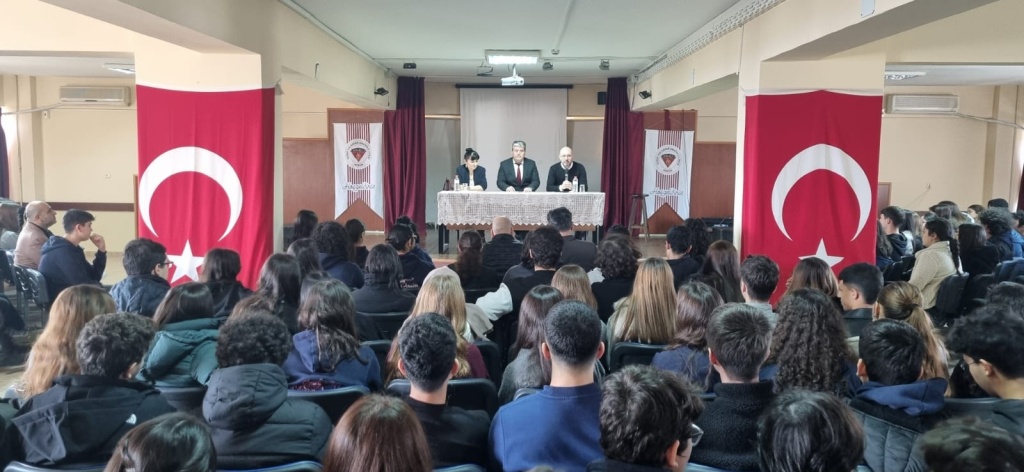 Yusuf Kalkavan Anadolu Lisesinde Geleneksel Kariyer Günleri
