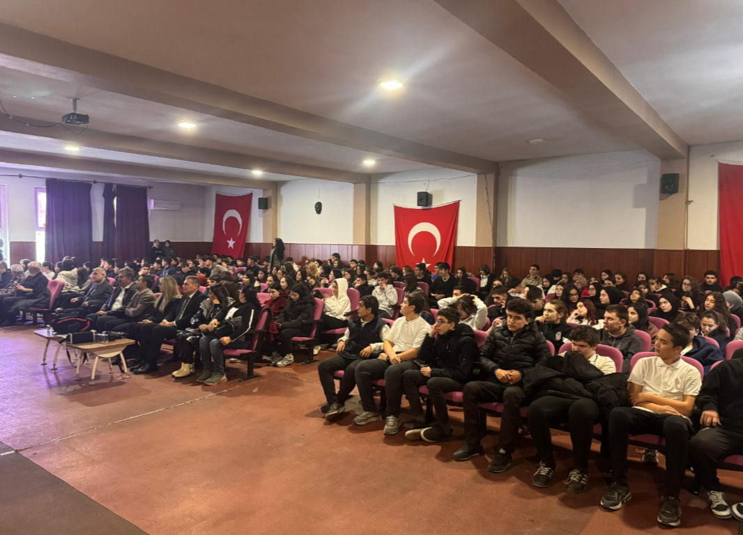 “Yunus’a Yolculuk Projesi” Kapsamında Akademik Söyleşi: Yunus Emre’nin Felsefesi Tartışıldı