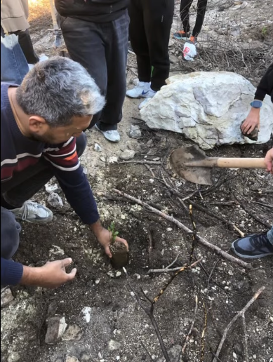 Yangın Bölgesi’nde Anlamlı Fidan Dikim Etkinliği